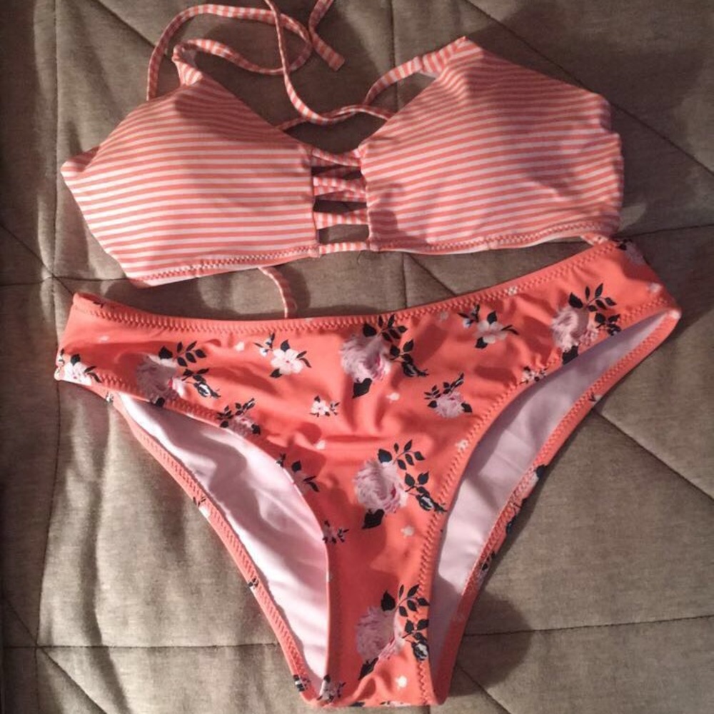 Cupshe swimsuit